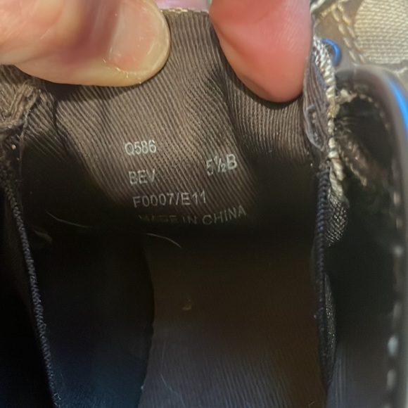 Coach sneakers size 5.5 - Picture 7 of 7